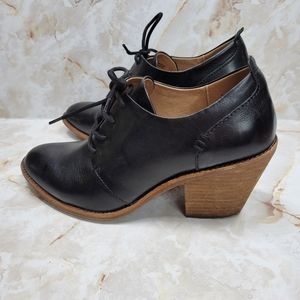 SOFFT Black leather Tailynn Oxford booties sz 9.5